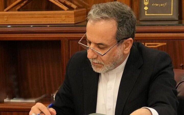 عراقچی خطاب به ترامپ: زمان آن فرا رسیده که احترام را امتحان کنید
