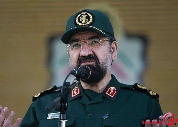 محسن رضایی: عقلای دنیا باید در مقابل جنگ طلبان بایستند