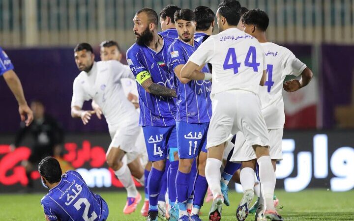 صدرنشینی تراکتور و سقوط آزاد پرسپولیس/ یک سرمربی قربانی شد