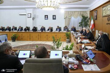 وقتی مسئولیت‌پذیری سیاست می‌شود؛ آزمون واقعی دولت چهاردهم در برابر وزرا