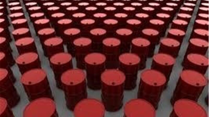 چرا قیمت نفت در حال حاضر پایین مانده؟ بررسی تاثیر مذاکرات ایران و آمریکا و ارزش دلار