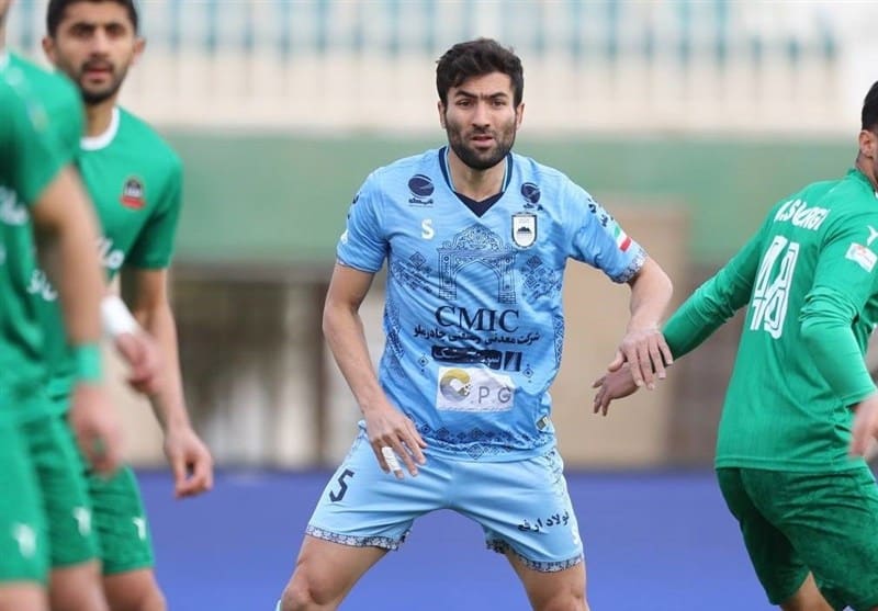 صادقیان: باید از اُفت پرسپولیس استفاده کنیم و 3 امتیاز را بگیریم