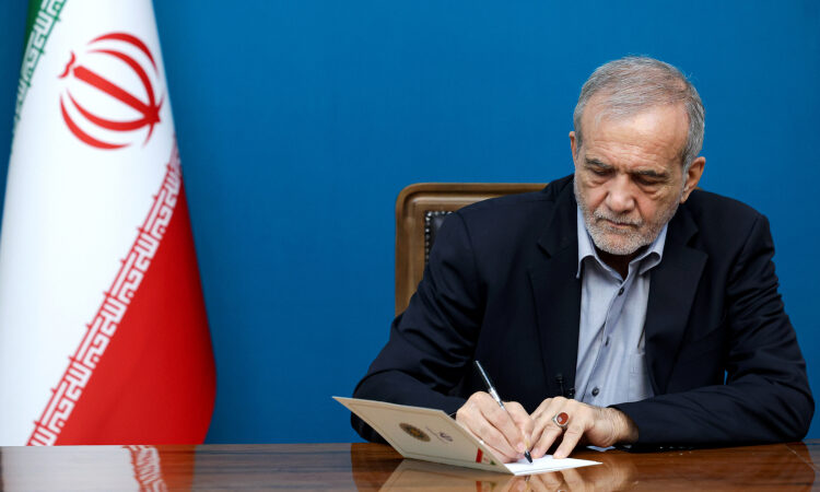 دبیر شورای عالی ترویج و توسعه فرهنگ ایثار و شهادت منصوب شد