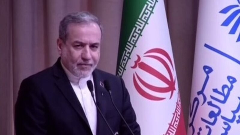 عراقچی: چاره‌ای جز مذاکره نیست، اما با احترام به حق مردم ایران