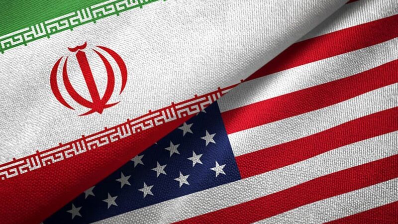 آیا ایران و آمریکا هم‌زمان می‌جنگند و مذاکره می‌کنند؟
