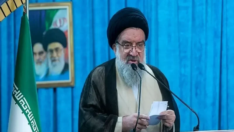 امام جمعه تهران: نظام مطلقاً زیر بار تعلیق غنی‌سازی نمی‌رود