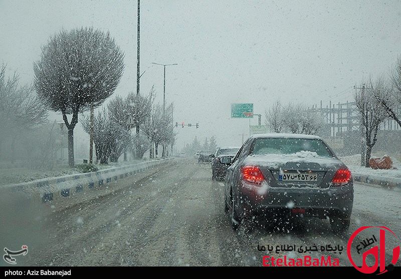 بارش برف و باران در محورهای 13 استان/ تردد در جاده‌های شمالی روان است