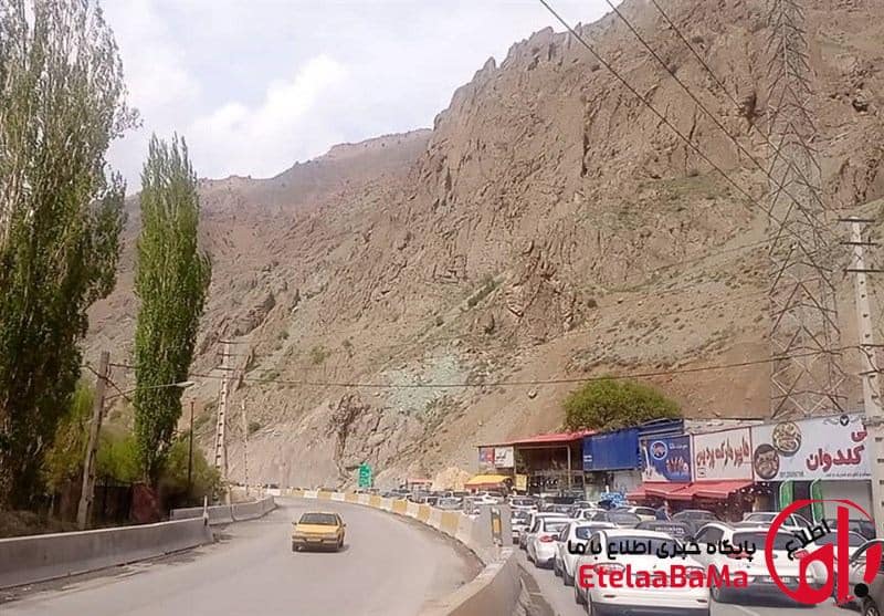 ترافیک سنگین در جاده چالوس/ بارش برف و باران در جاده‌های 8 استان