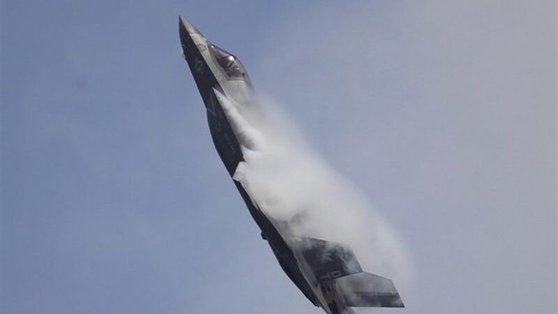 جنگنده F-35 آمریکا در آسمان ایران مورد هدف قرار گرفت