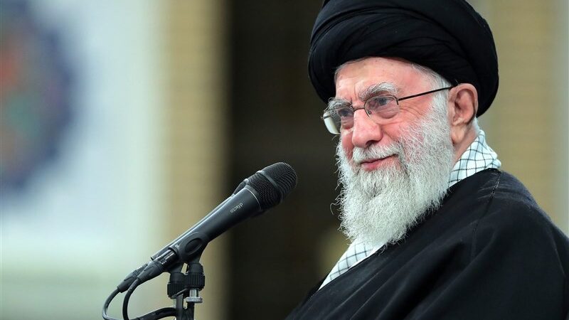 وداع با پیکر شهید امام خامنه‌ای (ره) از امشب در مصلی تهران
