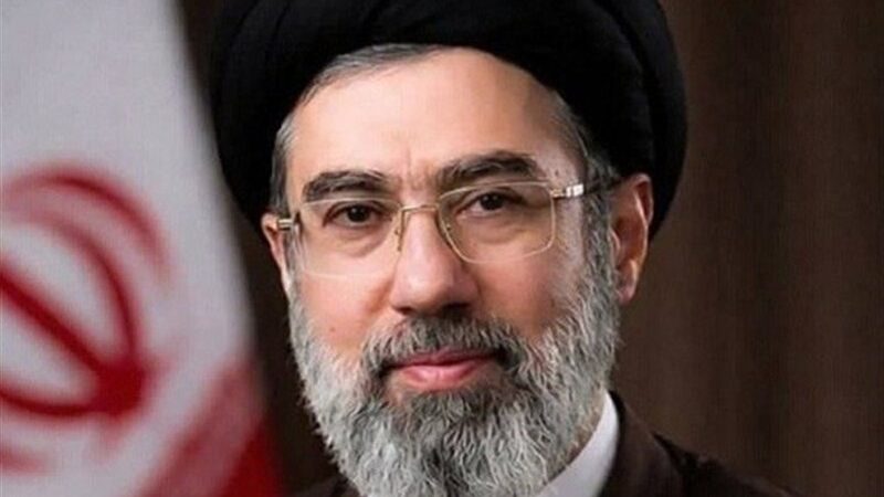 متن کامل نخستین پیام رهبر معظم انقلاب آیت‌الله سید مجتبی خامنه‌ای