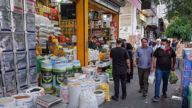 تاب‌آوری زنجیره تامین کالاهای اساسی در جنگ ۴۰ روزه؛ چگونه بازار بحران را شکست