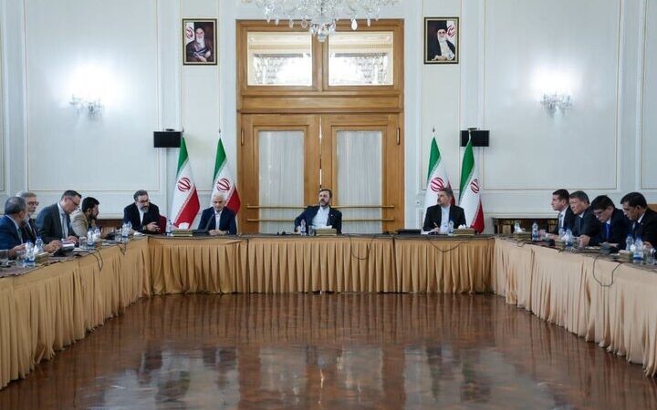 غریب‌آبادی: ایران طرح خود را با هدف خاتمه دائمی جنگ تحمیلی به پاکستان ارائه کرده است