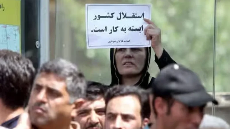 بدهی هزارهمتی و کارگران فراموش‌شده؛ وقتی تأمین اجتماعی در تنگنای نقدینگی گرفتار شد