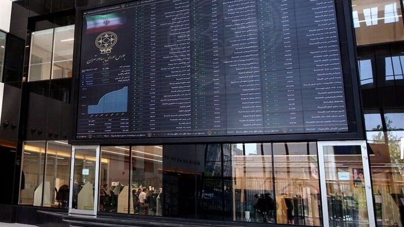 ۱۰ صنعت بورس سقف تاریخی شکستند/رشد ۱۷ درصدی شاخص کل و ۲۸ درصدی کاشی و سرامیک در ۱۰ روز