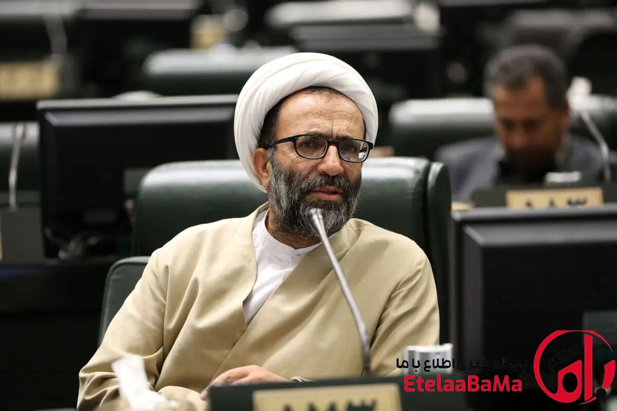 عضو هیئت‌رئیسه مجلس: گویا وزیر ارتباطات در زمان حمله به بانک‌ها در حال ماست خوردن بوده