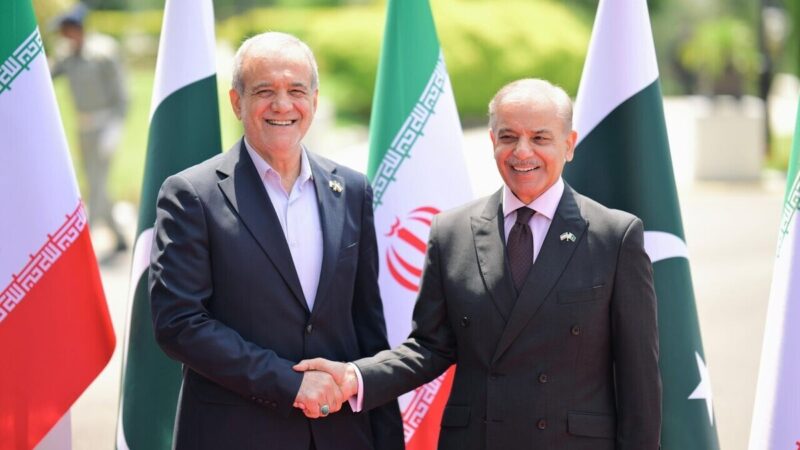 رئیس‌جمهور کشورمان: ملت‌های ایران و پاکستان در بسیاری از دغدغه‌ها، آرمان‌ها و امید‌های خود سرنوشتی مشترک دارند