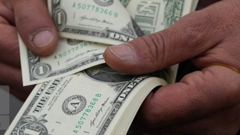 دلار از مقاومت ۱۷۰ هزار تومان عبور می‌کند؟ آخرین پیش‌بینی از مسیر بازار ارز