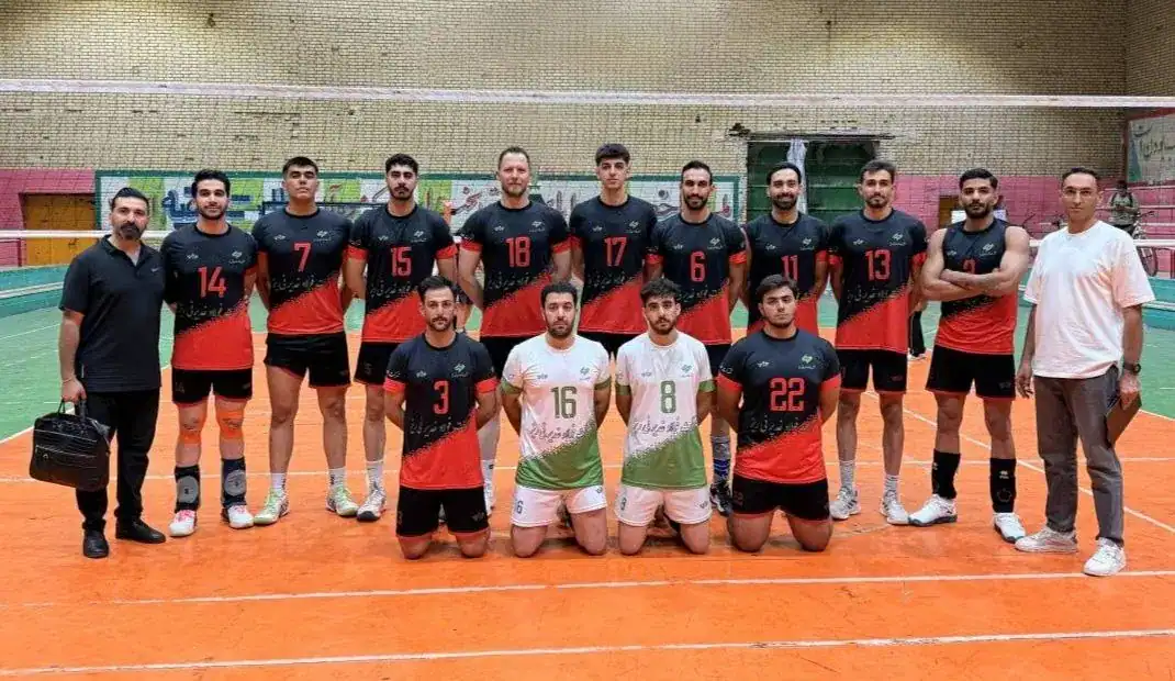 فولاد غدیر نی‌ریز به جمع چهار تیم برتر سوپرلیگ والیبال استان فارس صعود کرد