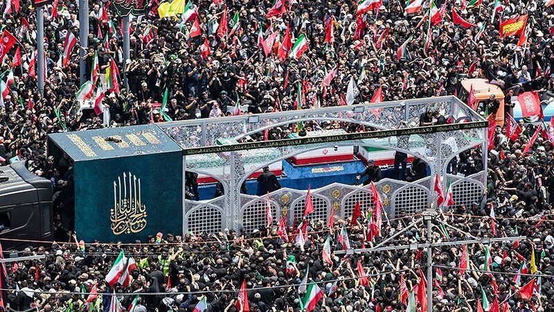 ساعت ۱۷، زمان پایان مراسم تشییع در تهران است