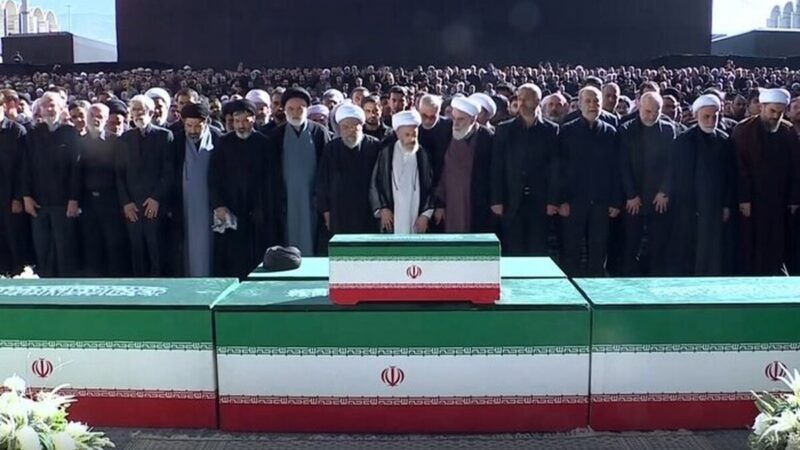 اقامه نماز بر پیکر امام شهید در مصلای امام خمینی(ره)؛ جزئیات مراسم وداع و تشییع اعلام شد