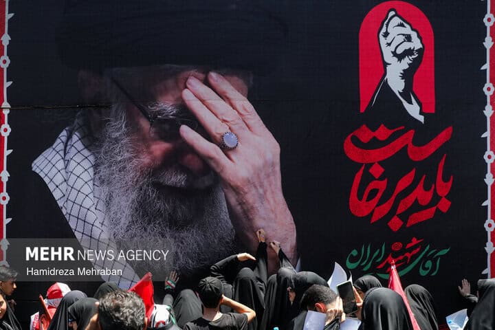 مراسم بزرگداشت رهبر شهید به یکشنبه ۲۸ تیر موکول شد