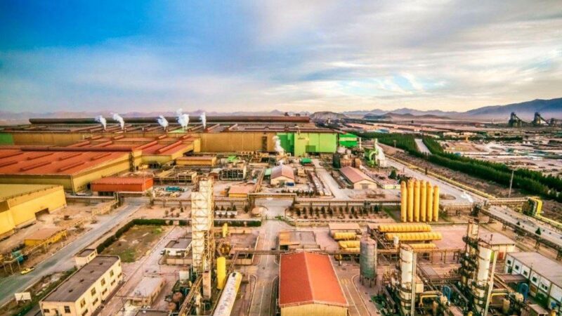 صورت‌های مالی ۱۴۰۴ «ومعادن» چه می‌گویند؟ تأکید کارشناسان بر سرمایه‌گذاری توسعه‌ای به جای دارایی‌های کم‌بازده