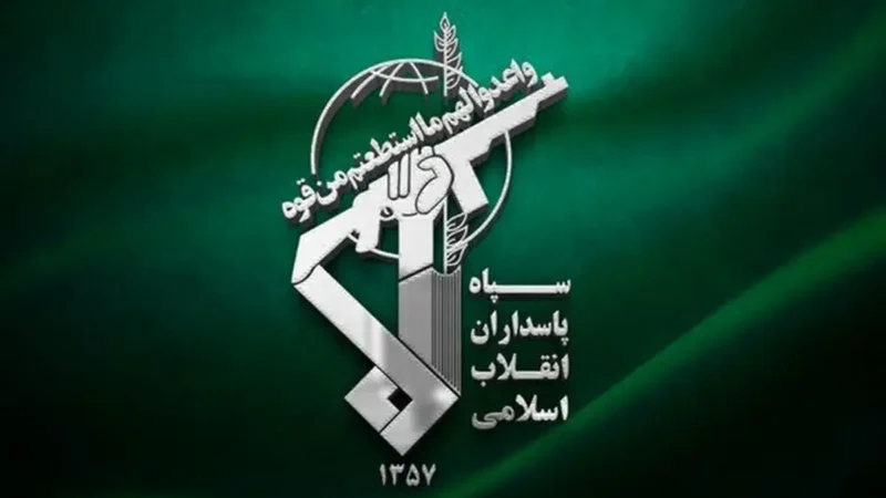 تنگه هرمز مجددا بسته شد/ نیروی دریایی سپاه: یک کشتی مورد اصابت شلیک‌ِاخطار واقع شد