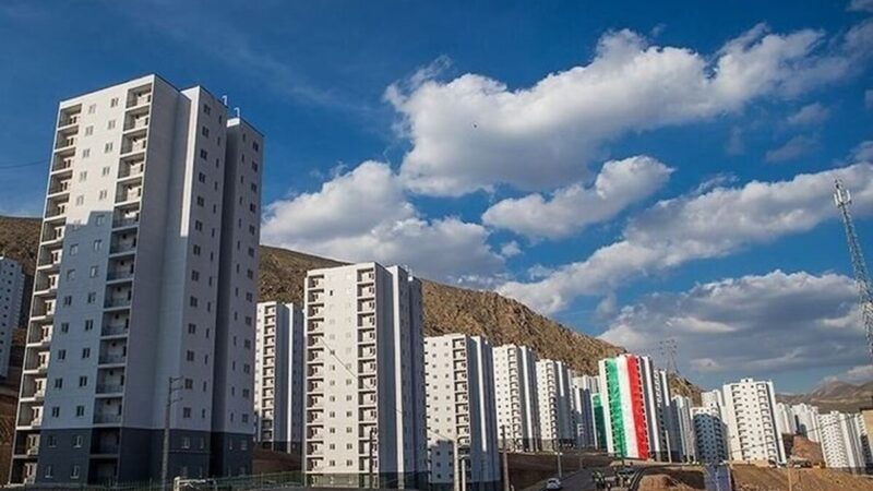 سه سناریوی بازار مسکن تا پایان سال؛ چه عواملی می‌تواند قیمت خانه را افزایش دهد؟