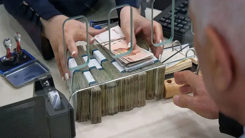 وام ۵۰۰ میلیون تومانی بانک مهر ایران با طرح‌های نیلوفر و ارکیده؛ شرایط، کارمزد و جدول اقساط