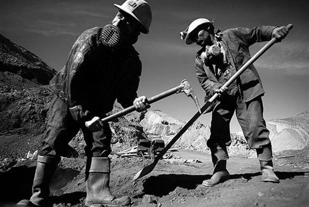 افزایش مزایای جانبی حقوق کارگران در راه است؟ آخرین وضعیت بازنگری حق مسکن و بن خواربار