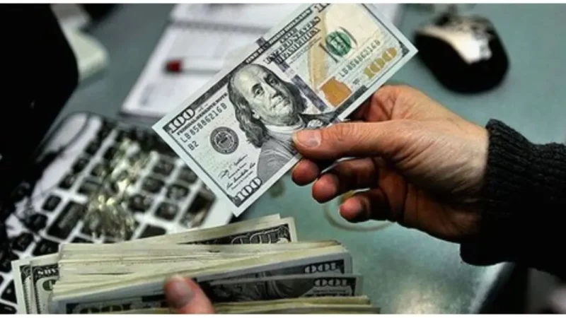 پیش‌بینی قیمت دلار در هفته آینده؛ آیا بازار ارز در آستانه تغییر مسیر قرار دارد؟