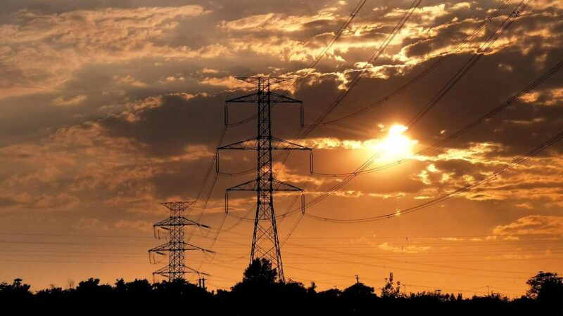 پشت پرده بحران برق ایران؛ چرا ناترازی فقط با صرفه‌جویی حل نمی‌شود؟
