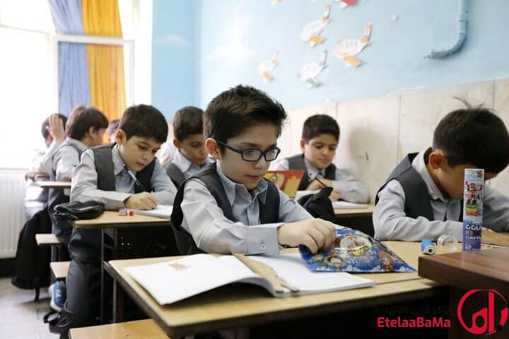 پول میلیونی پشت درِ مدارس دولتی؛ ثبت‌نام دانش‌آموزان چرا برای بعضی خانواده‌ها پرهزینه شده است؟