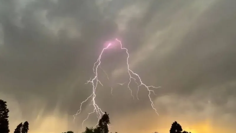 هشدار هواشناسی برای ۱۲ استان