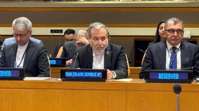 عراقچی: ایران به تقویت همکاری و همبستگی منطقه‌ای متعهد است