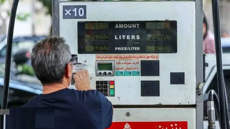سخنگوی دولت: امیدوار هستیم که نیازی به کاهش سهمیه اول و دوم بنزین نداشته باشیم/ منابع حاصل از افزایش نرخ سوم بنزین، صرف بهبود معیشت مردم می‌شود